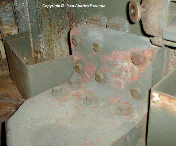 Box bolts