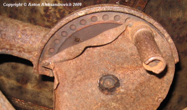 Traverse wheel internal holes