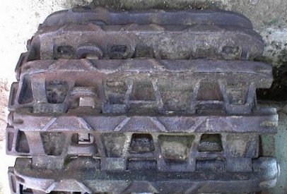 Cleated tracks